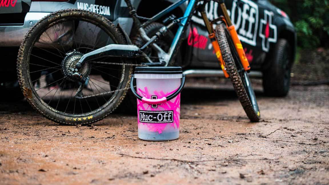 Muc-Off Dirt Bucket Bike Cleaning Kit w/ Filth Filter