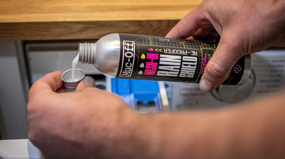 Muc-Off Wash-In Rain Re-Proofer 300ml Muc-Off