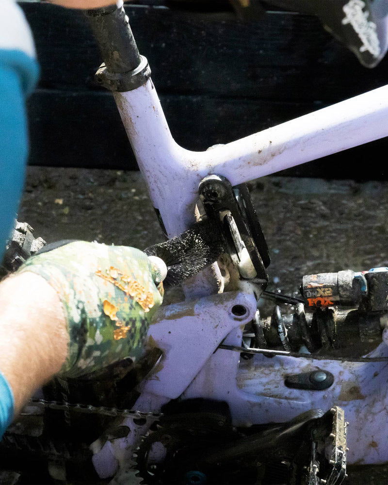 Peaty's Detailer Brush