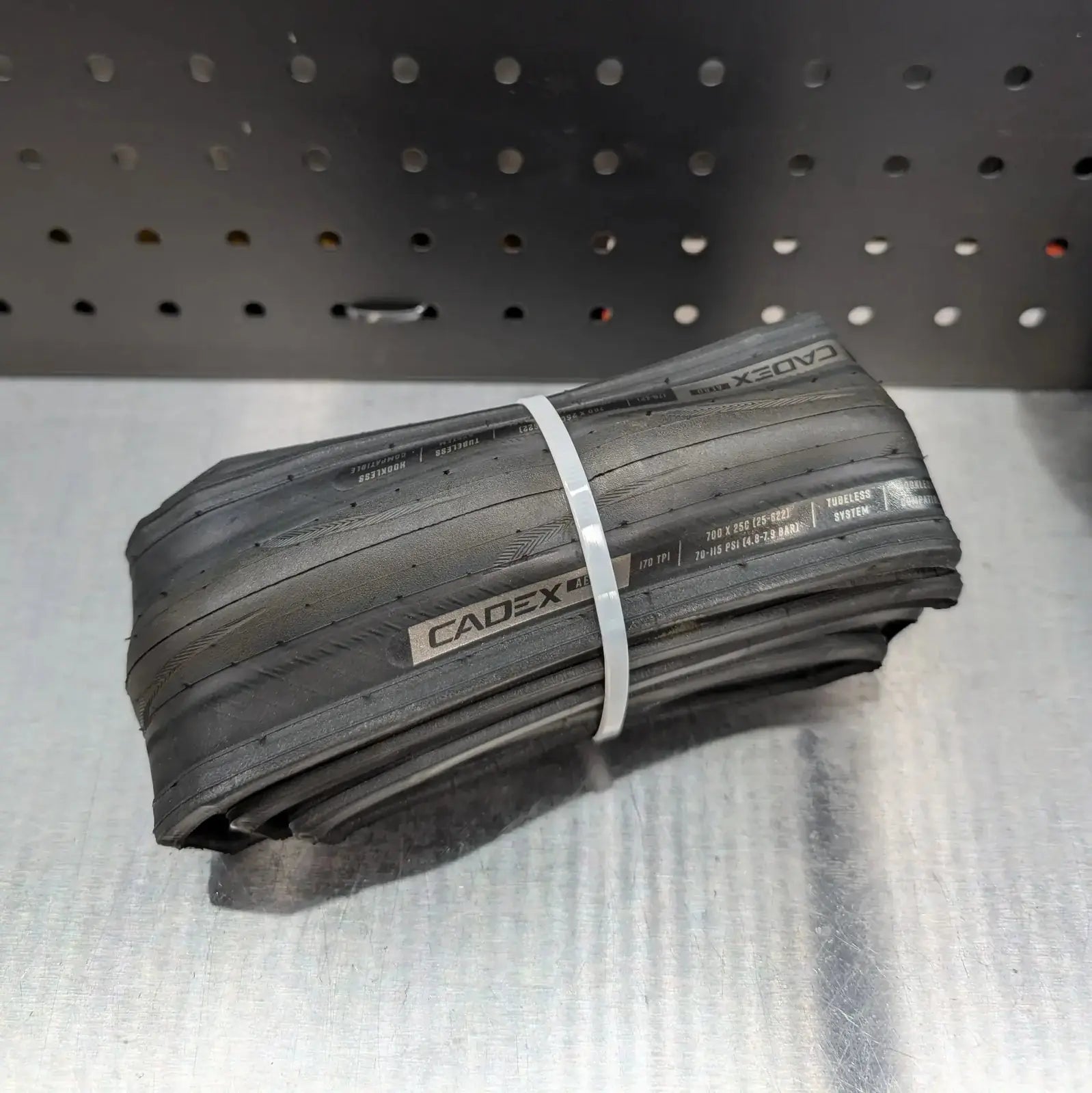 Cadex Aero Race TLR 700x25c Black Tubeless Road Tyre - Second Spin
