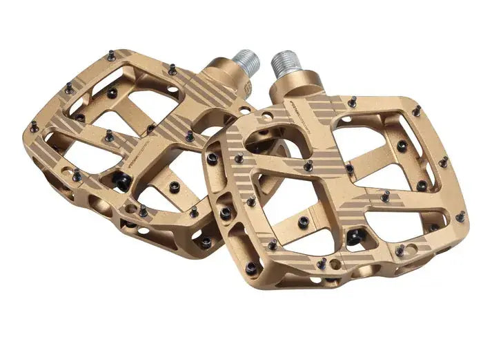 E-Thirteen Pedal Plus Flat Aluminium Body 22 Pins