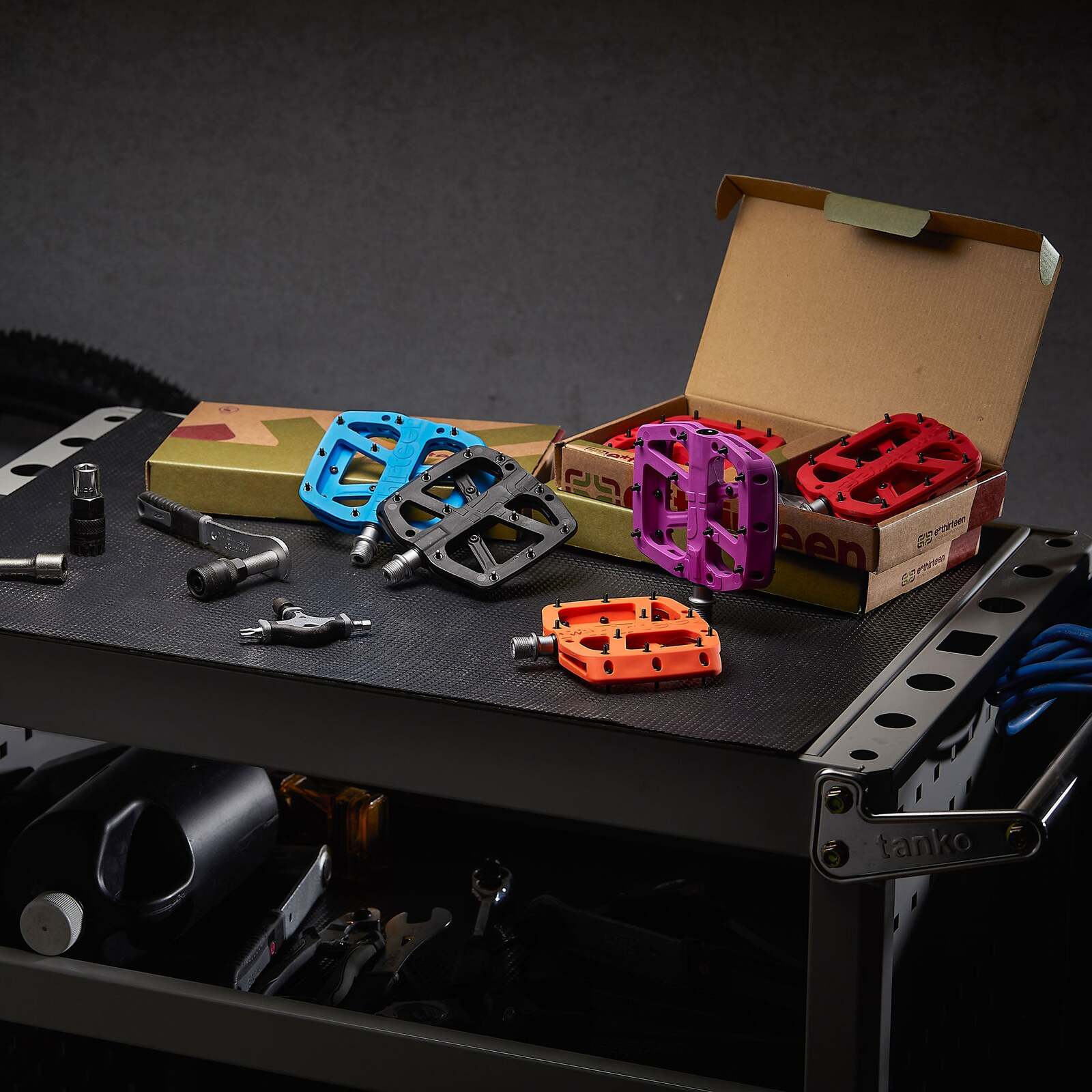 E-Thirteen Base Flat Composite MTB Pedals