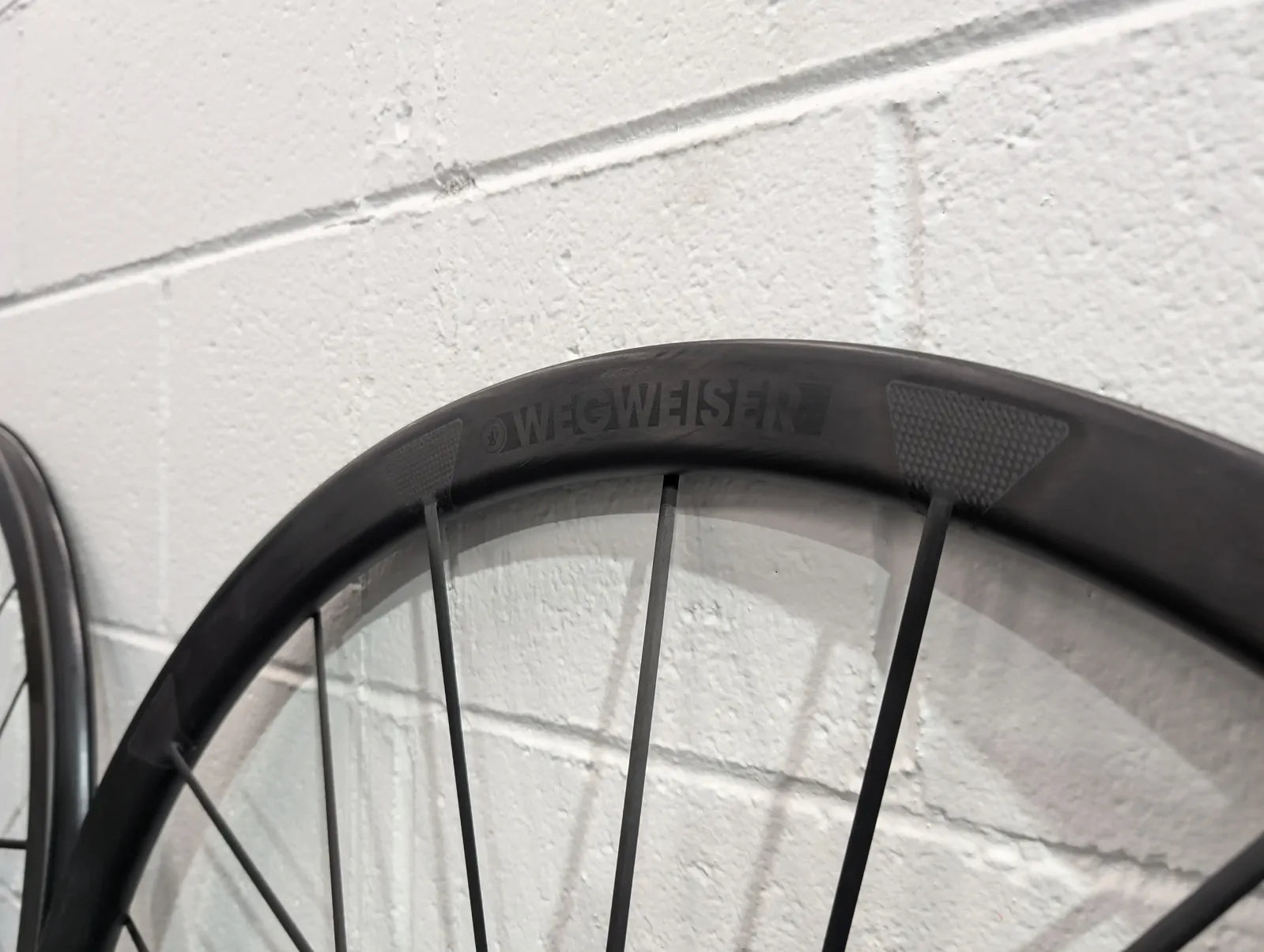 Lightweight Wegweiser Disc Tubeless/Clincher Wheelset - EX DEMO